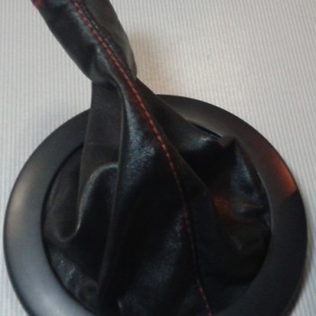 VİTES KÖRÜĞÜ ÜST MEGAN2 (SİYAH)