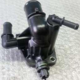 TERMOSTAT KOMPLE MÜŞÜRLÜ (88°) DOBLO4-FIORINO-PUNTO-EGEA 1,3MJ 17- EURO6