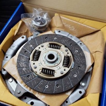 DEBRİYAJ SETİ STAREX 2,5CRDİ/HYUNDAI H100 KAMY 170HP 11-/KIA K2900