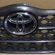 ÖN PANJUR COROLLA VVT 02-04 SİYAH DELİKLİ