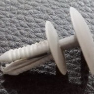 DÖŞEME KLİPSİ 7MM UNIVERSAL/STD (İÇLİ-DIŞLI TAKIM)