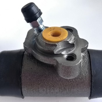 FREN MERKEZİ ARKA SOL COROLLA AE92-AE101-AE111 88-02